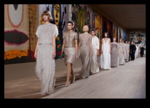 Augstais mantojums: vizuāls ceļojums modes tveršanā