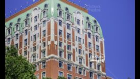 Urban Elegance in Motion: Arhitektūras fotogrāfijas spožums